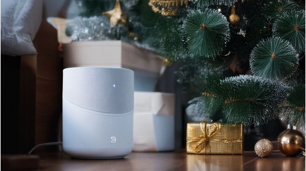 PULSE M in a Holiday setting